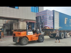 The baby diaper production line has been exported. All the staff worked until it got dark